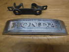 61401-mc9-670 Honda Nighthawk Oem Front Fork Lower Cover Emblem
