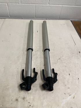 2b006371 Aprilia Tuareg 660 Front Left Fork Known Issue May Need Repair