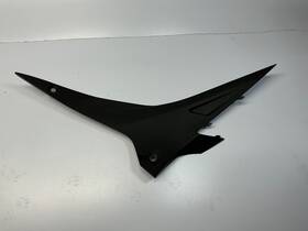 858834 Aprilia Tuono Oem 11-16 Left Sidecover Plastics Cover Sx