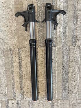 G-9461l Aprilia 2010 Aprillia Rsv4 Forks
