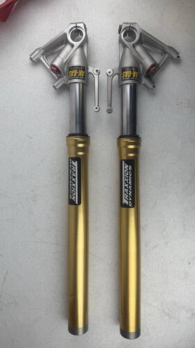7718380 Bmw 7718379 S1000rr S1000r Front Forks Traxxion Dynamics Ak-gas Upgrade