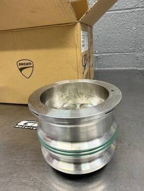 12022561e Ducati Panigale 959 And V2 Piston Cylinder Assembly New