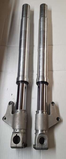 340.2.139.1b Ducati 2007 03-07 Supersport 800 800ss Forks Suspension Straight 43mm