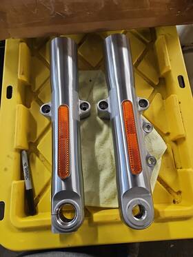45400367 Harley-davidson 2018-2024 Softail Fat Boy Flfb Fork Leg Lowers Set New Take Off 45400367 Harley-davidson 2018-2024 Softail Fat Boy Flfb Fork Leg Lowers Set New Take Off
