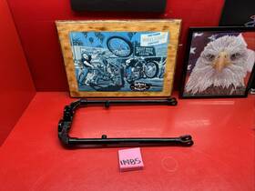 45607-93 Harley-davidson Springer Softail Fxst Fx Bad Boy Black Front Leg Fork End 21 Inch Model