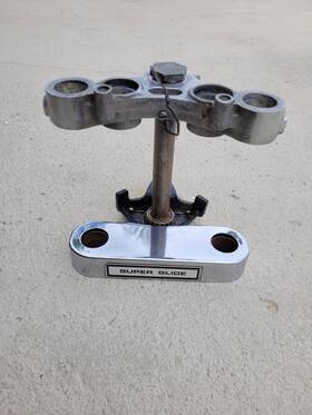 45707-75 Harley-davidson 1979 Front Triple Tree 39mm Shovelhead Super Glide Fx
