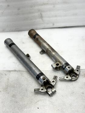 45882-52 Harley-davidson K Model Early Ironhead Sportster 33.4mm Fork Lowers Kh Xlh Xlch