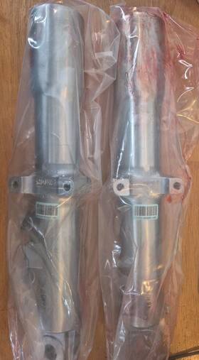 G592-30-l Harley-davidson 45915-08/g5921-40r Fatboy 2010 Lower Fork Tube Sliders G592-30-l. G592-40r. 26a09