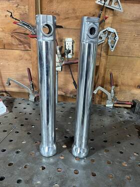 46023-96 Harley-davidson Fork Lower 39mm 3/4 Inch Axle Chopper Sportster Fxr Dyna Xl Polished