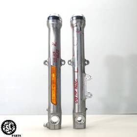 46076-04-01 Harley-davidson 2008 Sportster 1200 Front Fork Sliders Left Right