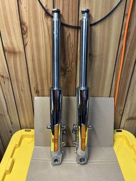 46622-06a Harley-davidson Oem 2013-down Touring Chrome Forks Used / 48790-09