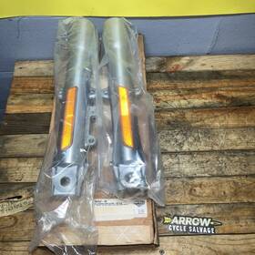 46482-00 Harley-davidson 47482-00 Nos New 00-06 Chrome Fork Legs Sliders Heritage Flstc And Flstf