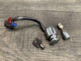 71705-97 Harley-davidson Dyna Low Rider Super Glide Oem Ignition Switch