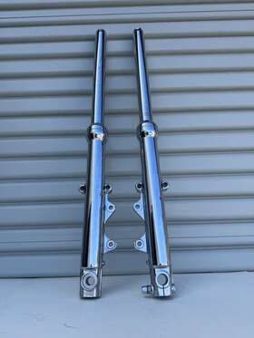 G577-l Harley-davidson Showa 39mm Dual-disc Chrome Fork Legs Lower Sliders Fxr Dyna Xl