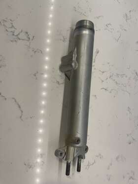 51420-283-000 Honda 51408-283-000 Cb450 Ko Black Bomber 1965-67 Right Front Fork Case Lower
