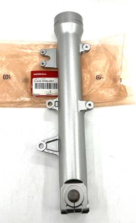 51420-mbg-003 Honda Motorcycle Front Fork Right Lower Case 1998-01 Vfr800fi