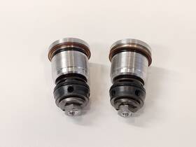 51441-kz4-j41 Honda Bottom Fork Center Bolt Compression Base Valve - Cr125r Cr125 02-03