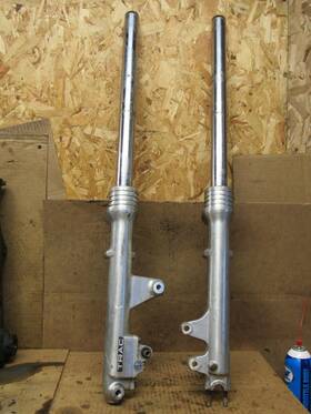 51500-mb0-952 Honda 1984 Vf700s Sabre Front Fork Assembly Left Right 51500-mb0-952 Honda 1984 Vf700s Sabre Front Fork Assembly Left Right