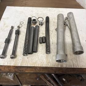 51520-kyk-911 Honda 22 Crf110 Front Fork Lowers