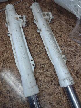 15-12-405-01 Husqvarna 250 400 500 510 Cr/xc Forks 40mm 1985 Disc Model