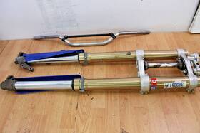800098787 Husqvarna 2005 Te450 Front Forks/triple Clamps/handlebars