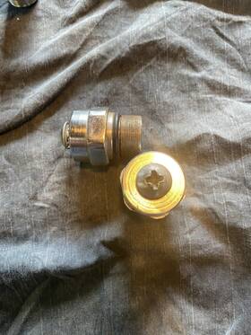 J&p Cycles 230 343 Ez Fill Fork Tube Top Plugs To Fit Harley Davidson Models With 35 Mm Tubes