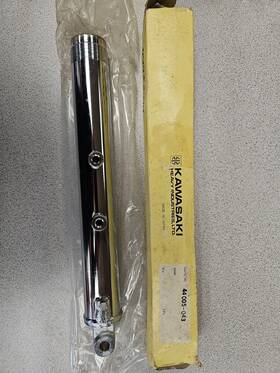 44005-043 Kawasaki New Oem Left Lower Fork Tube Fits Some G4/g5 Ke100 More