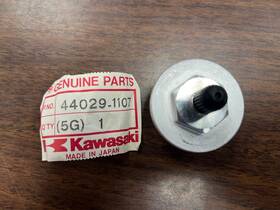 Kx125-kx500 Kawasaki 44029-1107 New Oem Seat -fork Spring Fork Tube Cap Kdx200