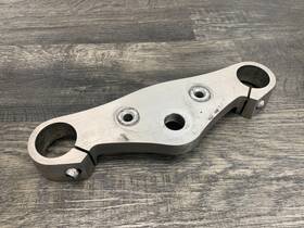 44039-0039 Kawasaki 2006 2007 Vn900 900 Vulcan Classic Oem Front Fork Upper Bracket Clamp