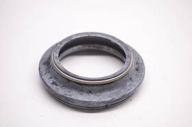 92093-1333 Kawasaki New Oem Outer Fork Tube Seal Nos