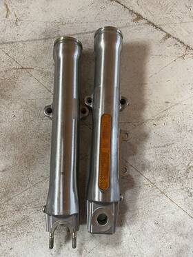 G593-30-l Showa G593-30-r&l Harley Davidson Forksliders G593-30-l&r