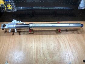 32920-35f30 Suzuki 2000 -2003 00 - 03 Gsxr 750 Gsxr750 Right Fork Leg Straight Needs Seal