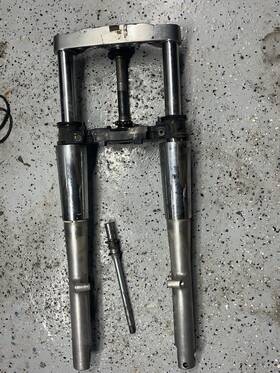 51103-10f70 Suzuki 2005 05-09 Boulevard C90 Vl1500 Front Fork Suspension Damper Triple Tree