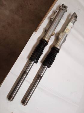 51103-18430 Suzuki Gt250 Hustler Front Forks With Boots Fits 1973