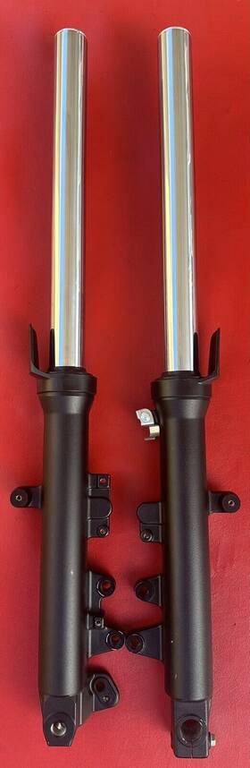 51103-18k00-291 Suzuki 2018 2019 2020 2021 2022 2023 Sv 650 Oem Front Forks Suspension Good