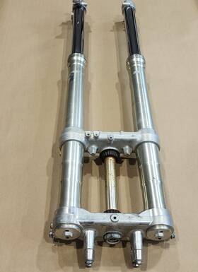 51103-43d10-000 Suzuki 1992 Rm125 Front Forks Triple Clamp Tree Suspension