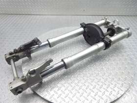51103-46e30 Suzuki 1995 93-98 Gsxr 1100 W Gsxr1100 Front Fork Suspension Damper Triple Tree