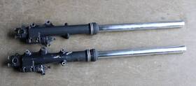 51103-31305 Suzuki 51104-31305 1985 Gs700es Front Left Right Forks