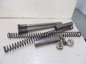 51110-14330 Suzuki 1983 Rm 250 500 Inner Fork Tube Spring Dampening