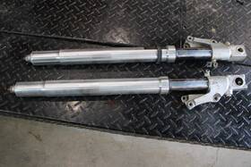 51104-18e00 Suzuki 51110-18e00 1993 Gsxr750w Front Forks