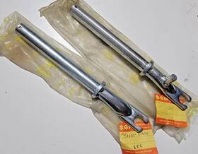 51140-27600 Suzuki 51130-27600 Front Fork Lower Legs Mt50 1973 Nos Genuine