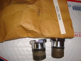 51351-18630 Suzuki T350 Rebel Fork Tube Top Bolt 71/72 Set