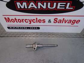 54711-38b02 Suzuki 2004 Intruder 1400 Axle Front And Speedo Drive 544 Miles Only