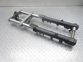 2040478 Triumph 2006 05-12 Sprint St 1050 Front Fork Suspension Damper Triple Tree Oem