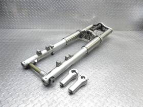 2041405 Triumph 2005 03-08 Speedmaster Front Fork Suspension Damper Triple Tree Riser