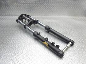 2042544 Triumph 2017 17-20 Street Cup Front Fork Suspension Damper Triple Tree Assembly