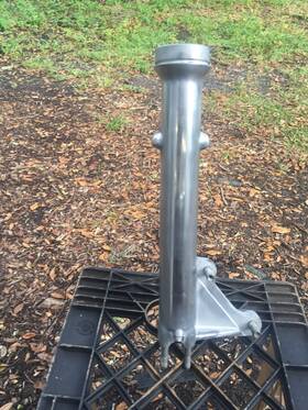 97-4399 Triumph T140 Fork Lower Leg