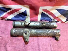 H1842 Triumph Bsa Early Unit 500 650 Front Fork Sliders Members T120 T100 Tr6