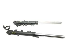 T2042771 Triumph 2008 Sprint St Front Fork Shock Left And Right Pair Oem