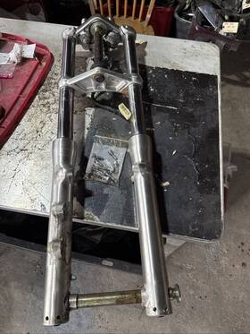 T2042850 Triumph T2042841 T2042842 1995 93-2000 900 Thunderbird Fork Tube Triple Tree Suspension Set Nice T2042850 Triumph T2042841 T2042842 1995 93-2000 900 Thunderbird Fork Tube Triple Tree Suspension Set Nice